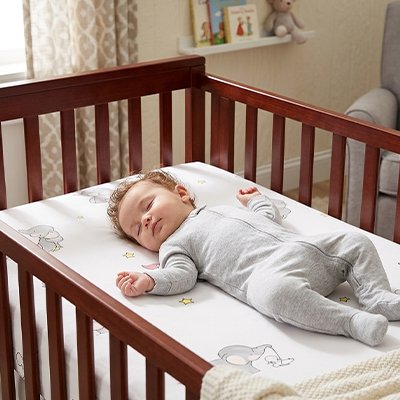 Drap housse lit bébé éléphant